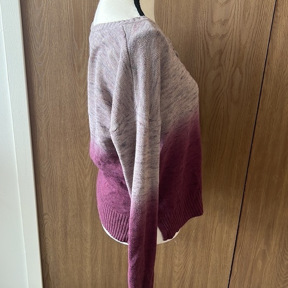 American Eagle Women’s Purple Ombré Long Sleeve Sweater Sz S - Picture 2 of 6
